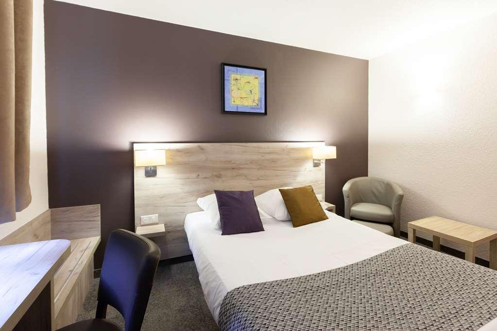 Brit Hotel Saumur Distré Rom bilde