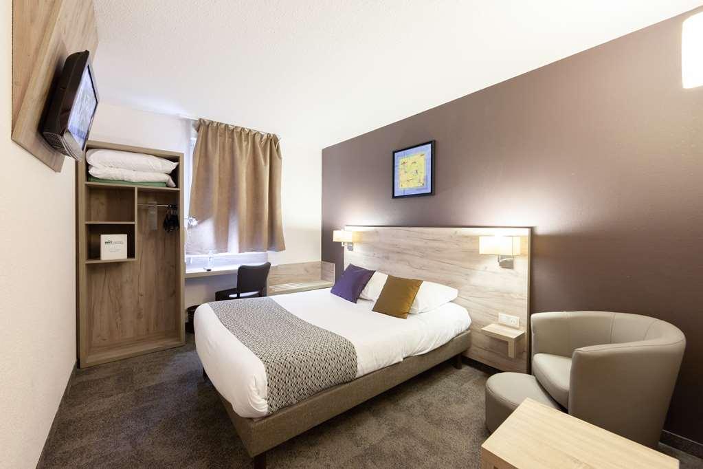 Brit Hotel Saumur Distré Rom bilde