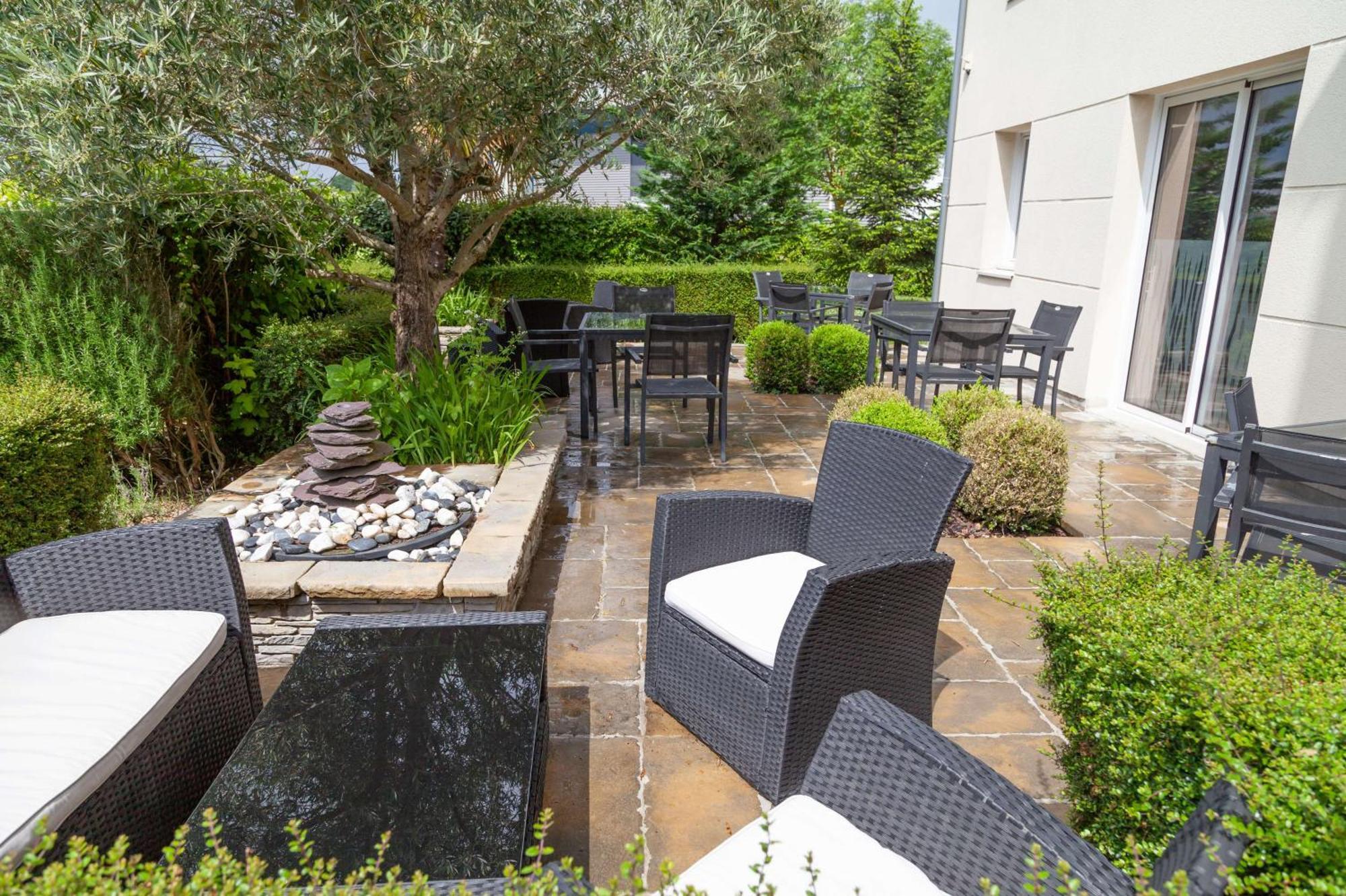 Brit Hotel Saumur Distré Eksteriør bilde