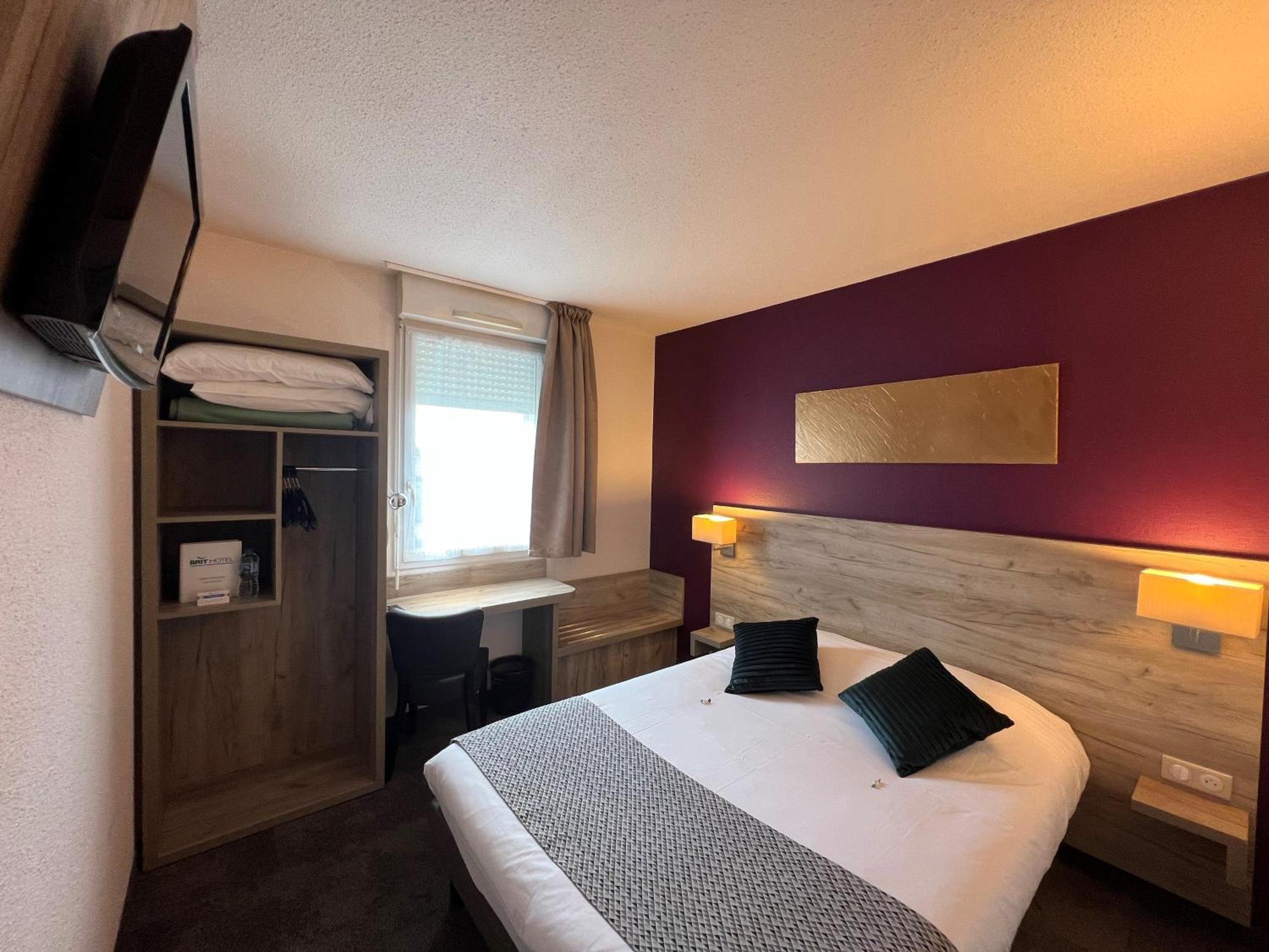 Brit Hotel Saumur Distré Eksteriør bilde