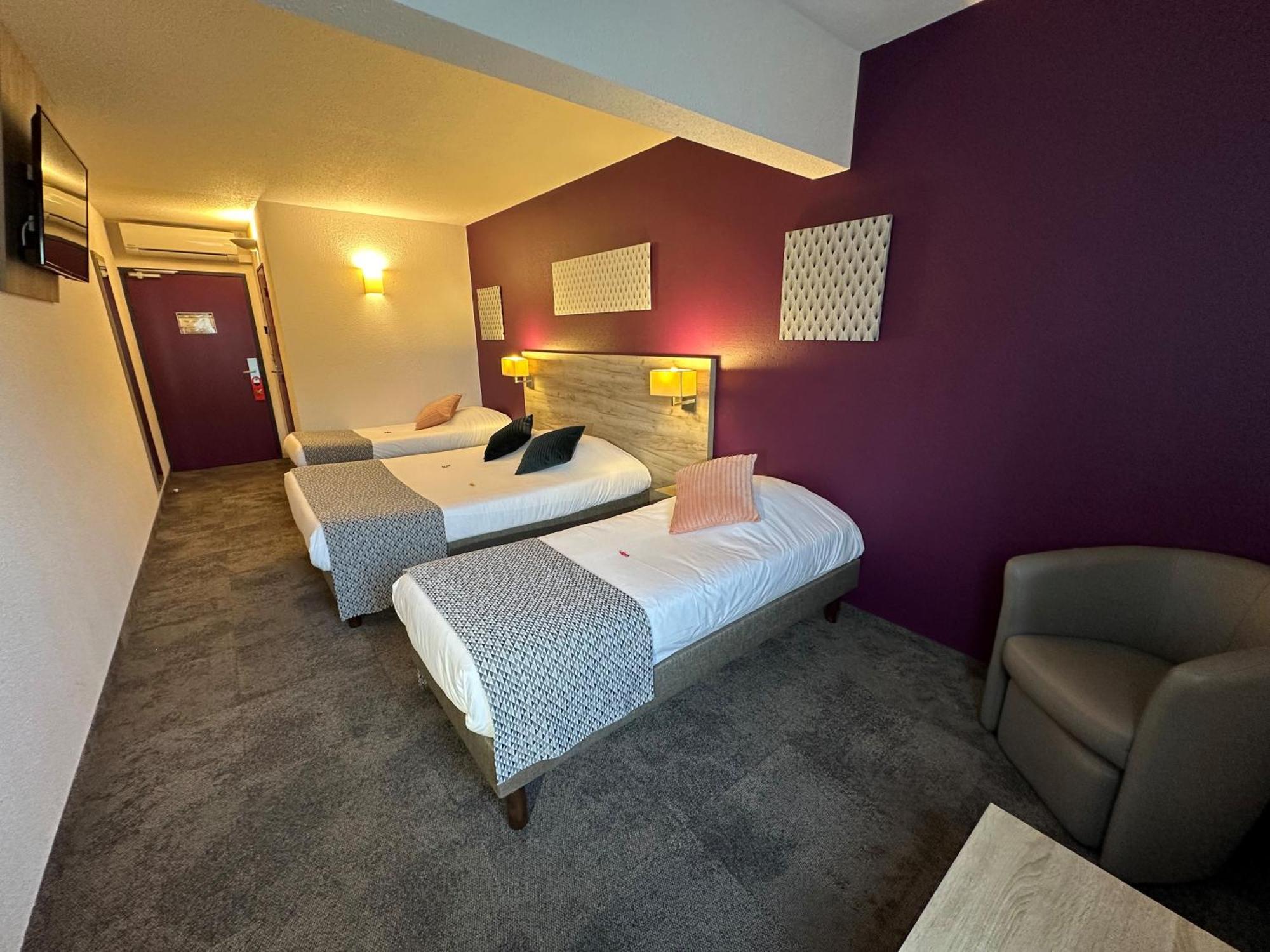 Brit Hotel Saumur Distré Eksteriør bilde