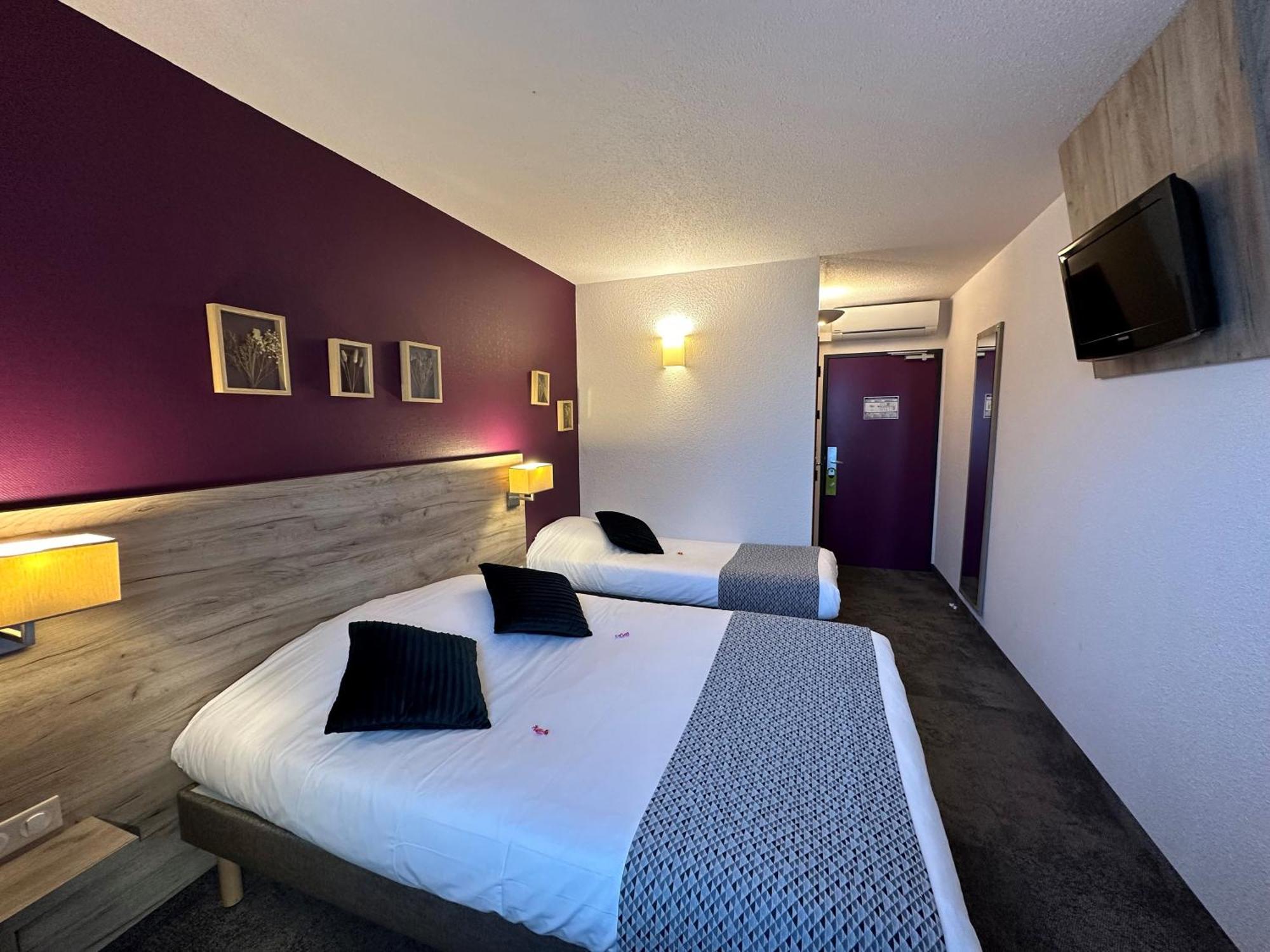 Brit Hotel Saumur Distré Eksteriør bilde